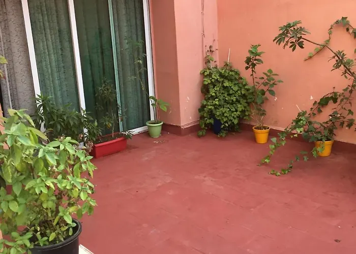 Property In A Quiet Area Close To The Train Station And Town