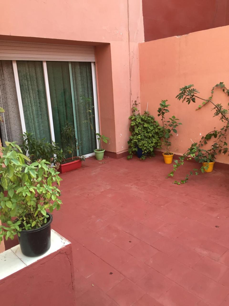 In A Quiet Area Close To The Train Station And Town Guest house *